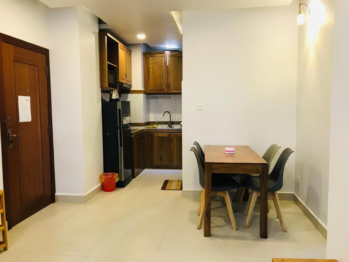 Lejlighed i Chamkar Morn på 60 m². Soveværelser: 2. Private badeværelser: 2. Phnom Penh Eksteriør billede