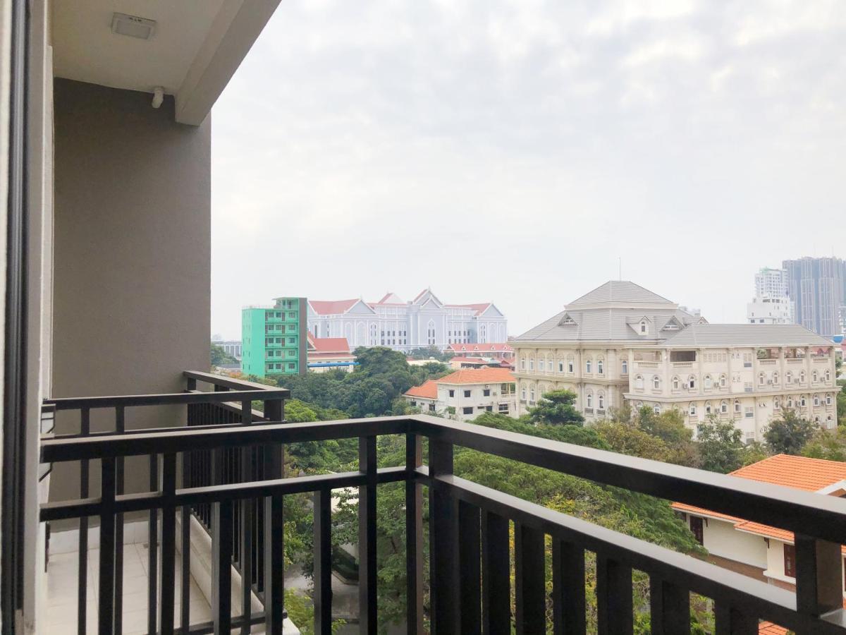 Lejlighed i Chamkar Morn på 60 m². Soveværelser: 2. Private badeværelser: 2. Phnom Penh Eksteriør billede