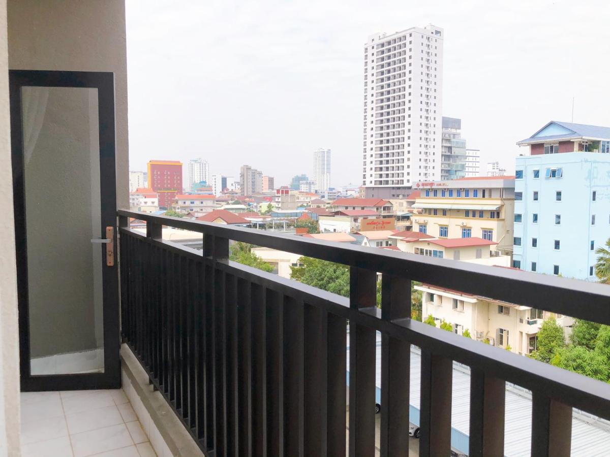 Lejlighed i Chamkar Morn på 60 m². Soveværelser: 2. Private badeværelser: 2. Phnom Penh Eksteriør billede